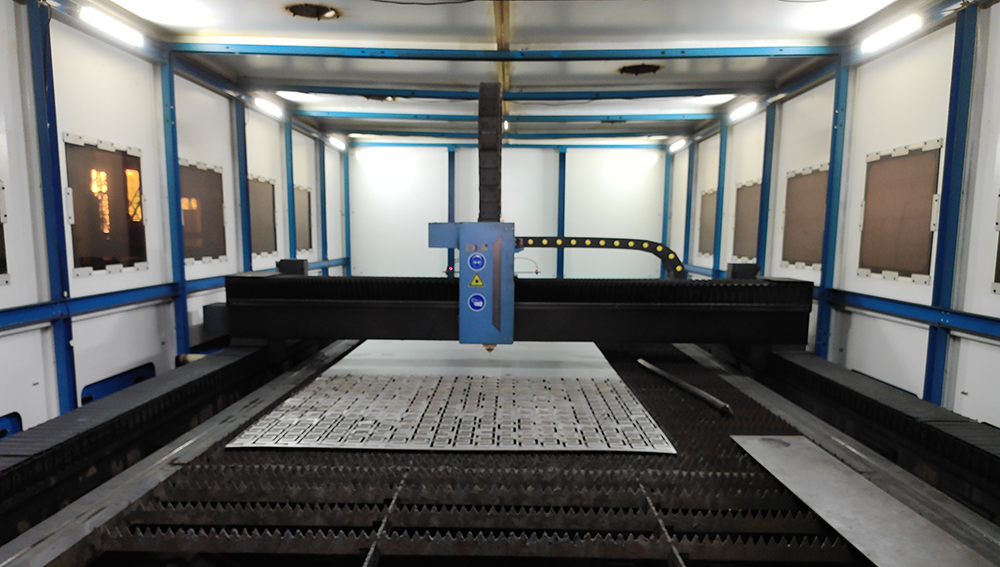 Tecnologías láser innovadoras: explicación del corte de tubos frente a corte de fibras